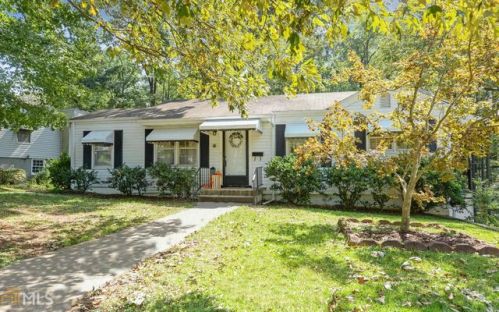 72 Glendale Dr, Hartwell, GA 30643-1002