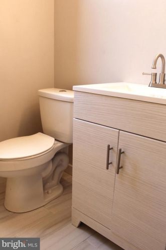 343 Christian St, Philadelphia PA 19147-4004 exterior