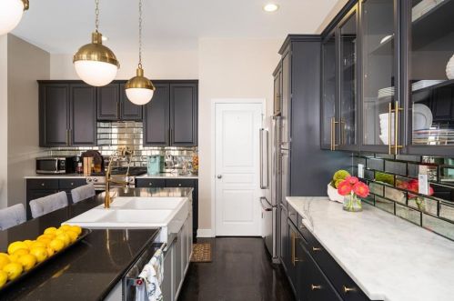 2539 Ellijay Dr, Atlanta GA  30319-3474 exterior