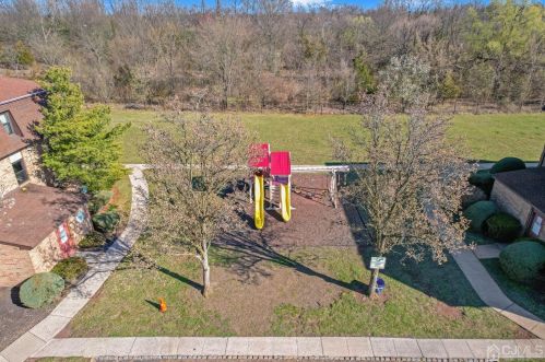 1708 Raspberry Ct, Edison NJ 08817-2745 exterior