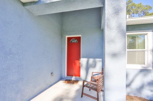 8704 El Portal Dr, Tampa FL  33604-1223 exterior