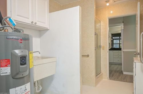 805 97 Ave, Naples FL 34108-2284 exterior