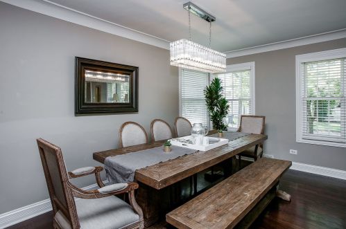 860 Linden Ave, Elmhurst IL 60126-5312 exterior