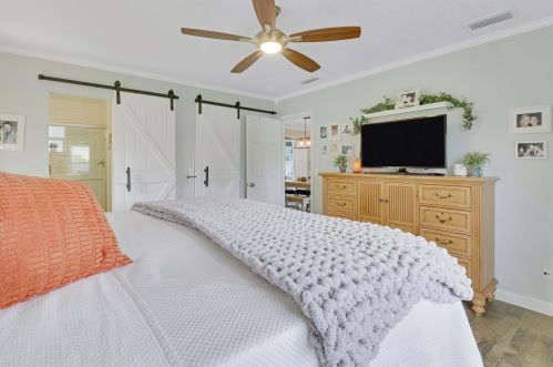 2910 Cates Cir, Fort Pierce FL  34952-5812 exterior