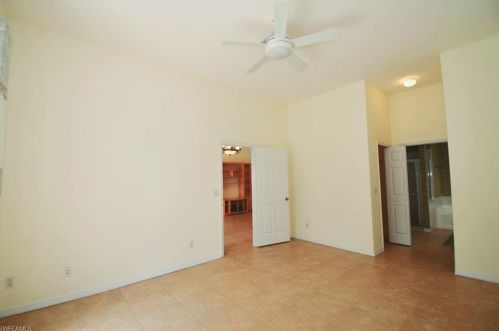 7948 Leicester Dr, Naples FL 34104-7444 exterior