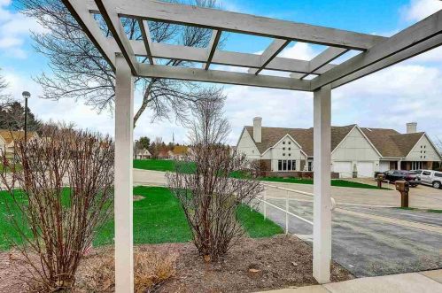 7908 Courtyard Dr, Madison, WI 53719-3519