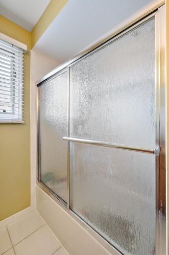 21192 Strawberry Hills Dr, Macomb Township MI 48044-2277 exterior