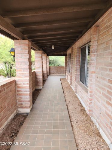 6932 Table Mountain Rd, Tucson AZ  85718-1331 exterior