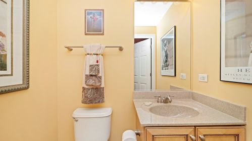 4662 Lamon Ave, Chicago IL 45740-2033 exterior