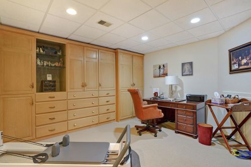 7383 Buccaneer Dr, Grand Rapids MI 49546-9104 exterior