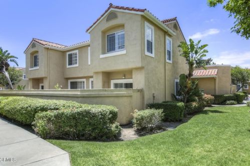 2354 Paseo Circulo, Tustin CA  92782-9020 exterior