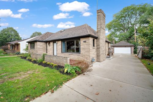 3260 95, Milwaukee WI 53222-3527 exterior