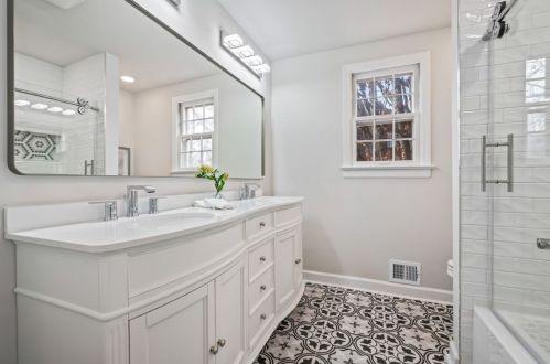 2312 Mill Grove Rd, Pittsburgh PA 15241-2726 exterior