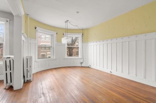 65 Pleasant St, Brookline MA 02446-3723 exterior