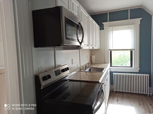 28 Carll Ave, Babylon NY  11702-2703 exterior