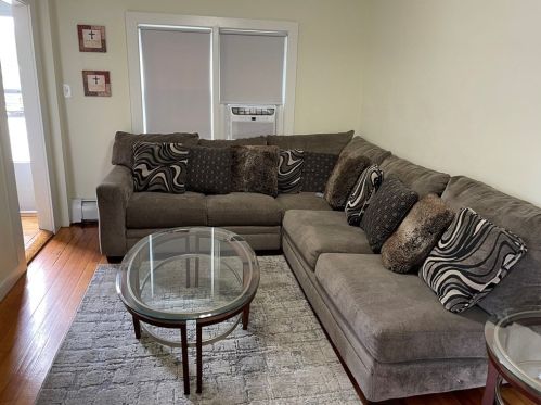 57 Maple Ave, North Andover MA 01845-3613 exterior