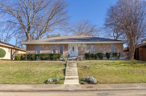 4720 Ashbrook Rd, Dallas, TX 75227-2909