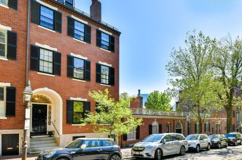 48 Mount Vernon St, Boston MA  02132-2810 exterior