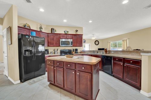 43 Magnolia Lake Dr, Defuniak Springs FL 32433-5252 exterior