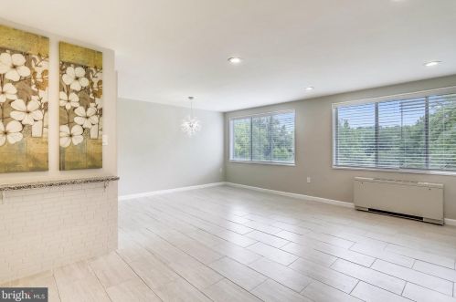 10201 Grosvenor Pl, Rockville, MD 20852-4600