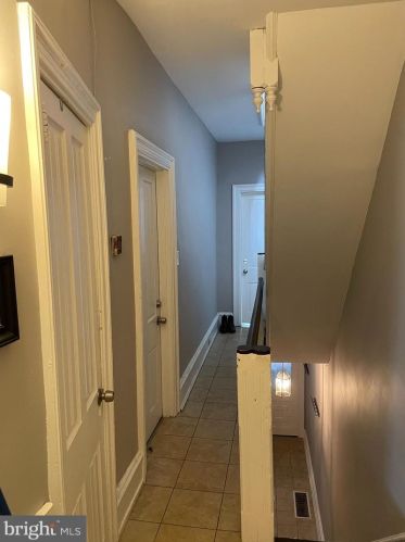 330 41 St, Philadelphia PA 19104-4012 exterior