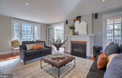 1297 Wheatland Ave, Lancaster PA 17603-4520 exterior