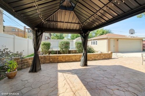 9638 Harding Ave, Chicago IL 60805-3346 exterior