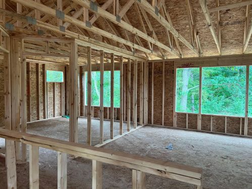 2182 Quarter Horse Dr, Cedar Springs MI 49319-8177 exterior