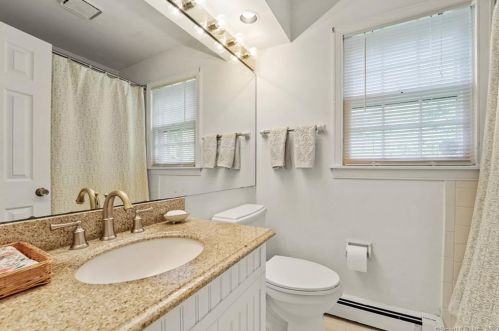 283 Danbury Rd, Ridgefield CT 06877-3214 exterior