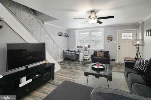 8615 Jackson St, Philadelphia PA  19136-2107 exterior