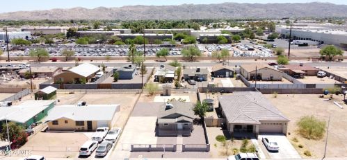 2727 Atlanta Ave, Phoenix AZ 85040-2710 exterior