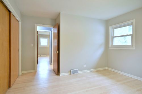 6909 Balmoral Ave, Chicago IL  60656-2007 exterior