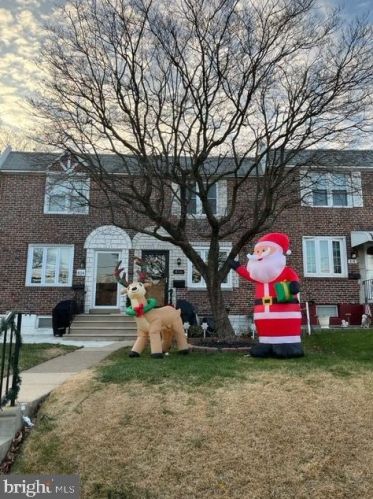 816 Park Dr, Manor, PA 19036-1619