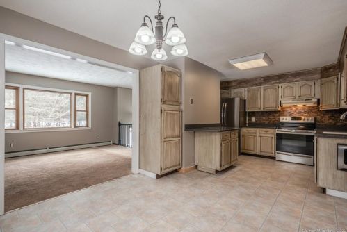 77 Moss Ave, Seymour CT 06483-3509 exterior