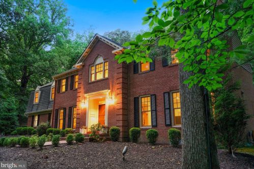 7624 Georgetown Pike, Mc Lean, VA 22102-1412