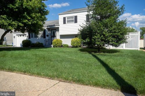 315 Gropp Ave, Trenton, NJ 08610-2424