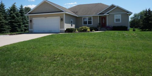 3097 Creekview Ln, Meskegon, MI 49444-7722