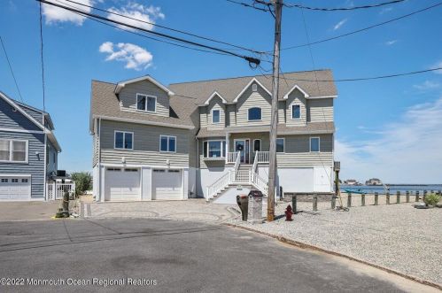 269 Teakwood Dr, Berkeley Township, NJ 08721-3122