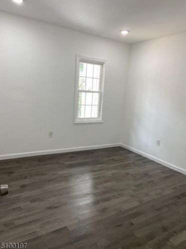 101 Holsman St, Paterson NJ  07522-1820 exterior