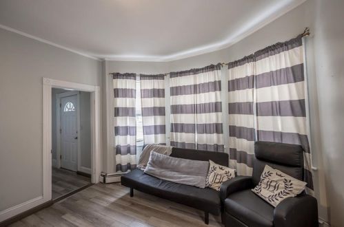 97 Seamans St, Providence RI 02908-1321 exterior