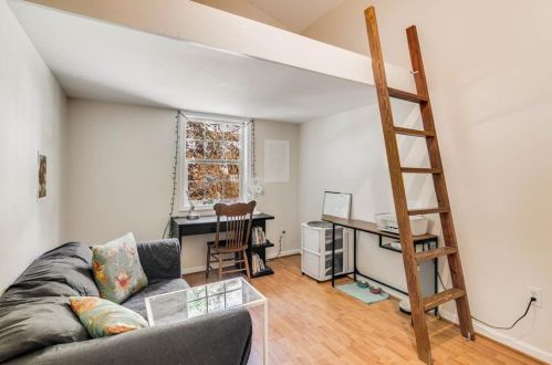 1585 Marlbrook Dr, Atlanta GA 30307-1719 exterior