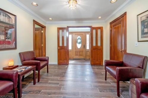 150 Madison Ave, Morristown NJ 07960-6102 exterior