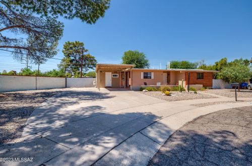 35 Avenida De La Madero, Tucson, AZ 85710-1402