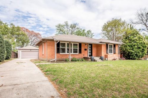 570 Bondstone Dr, Dallas TX  75218-1716 exterior