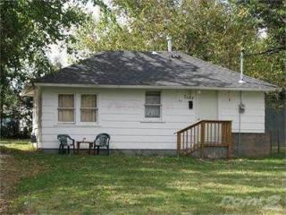 2063 Roosevelt Ave, Springfield MO  65803-2123 exterior