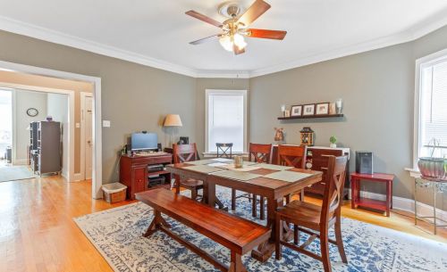 2235 Morse Ave, Chicago IL 60645-2932 exterior