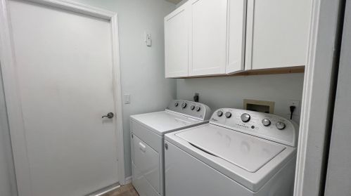 1911 Gaskins Cir, Fort Pierce FL  34952-6640 exterior