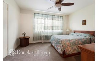 104 Monitor St, Brooklyn NY  11222-4740 exterior