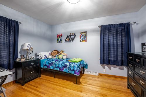 11629 Artesian Ave, Chicago IL 60645-5302 exterior