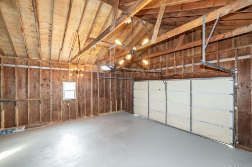 42 Lepage Rd, Windsor CT  06095-4443 exterior